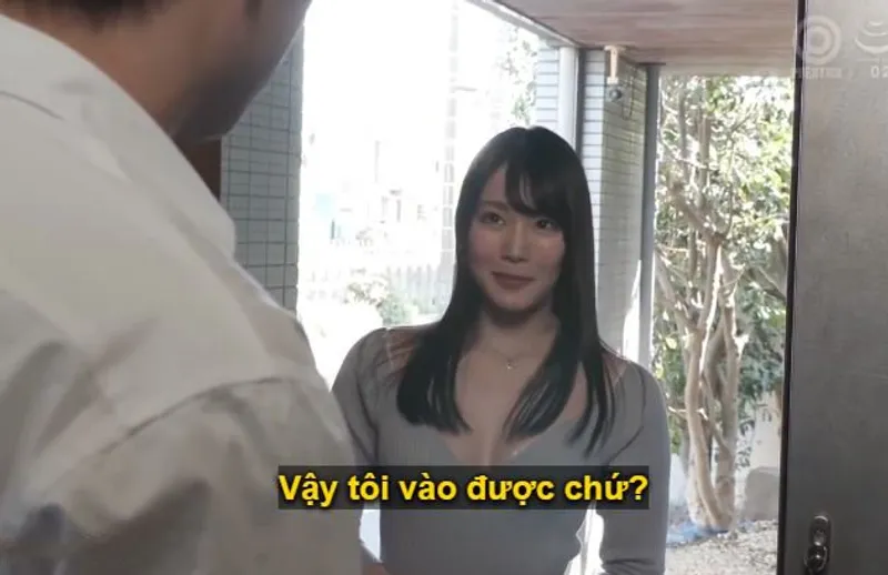 Anh chàng nhà giàu bị cô em xinh tươi nhà bên cạnh, mới dọn về cùng ông chồng, dụ dỗ quan hệ.